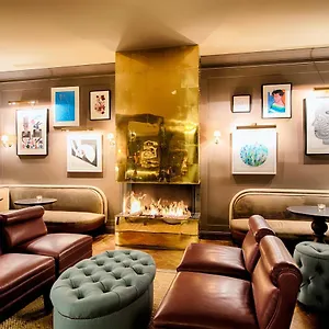 4* Отель Mondrian Am Checkpoint Charlie